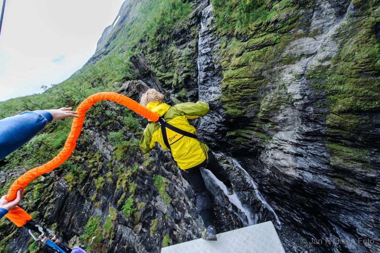 Lyngenfjord,Odins Hus Apartamento Olderdalen Exterior foto